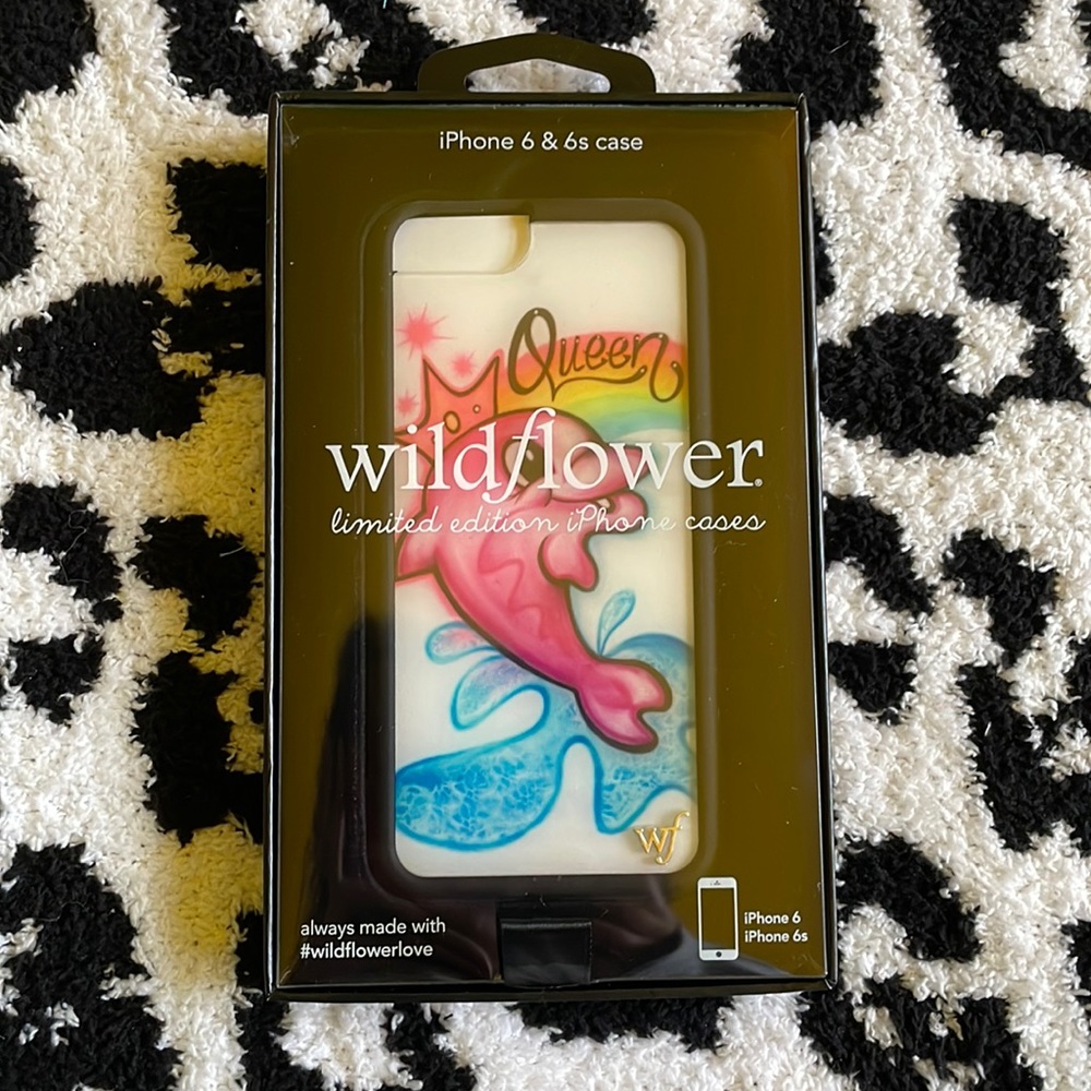 BNWT Wildflower Cases iPhone 6 & 6s Dolphin Queen Phone Case